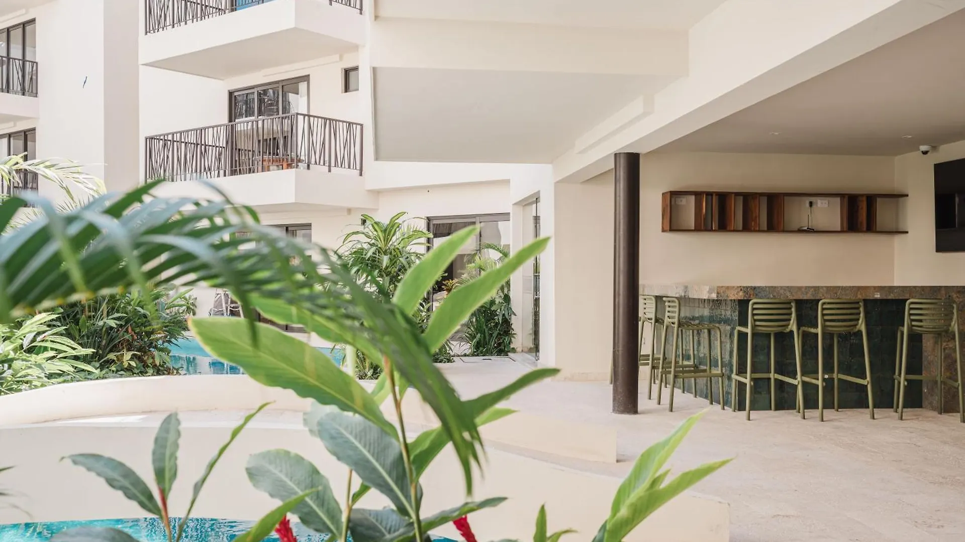 70'S Experience In Tulum With Pool View Apartment